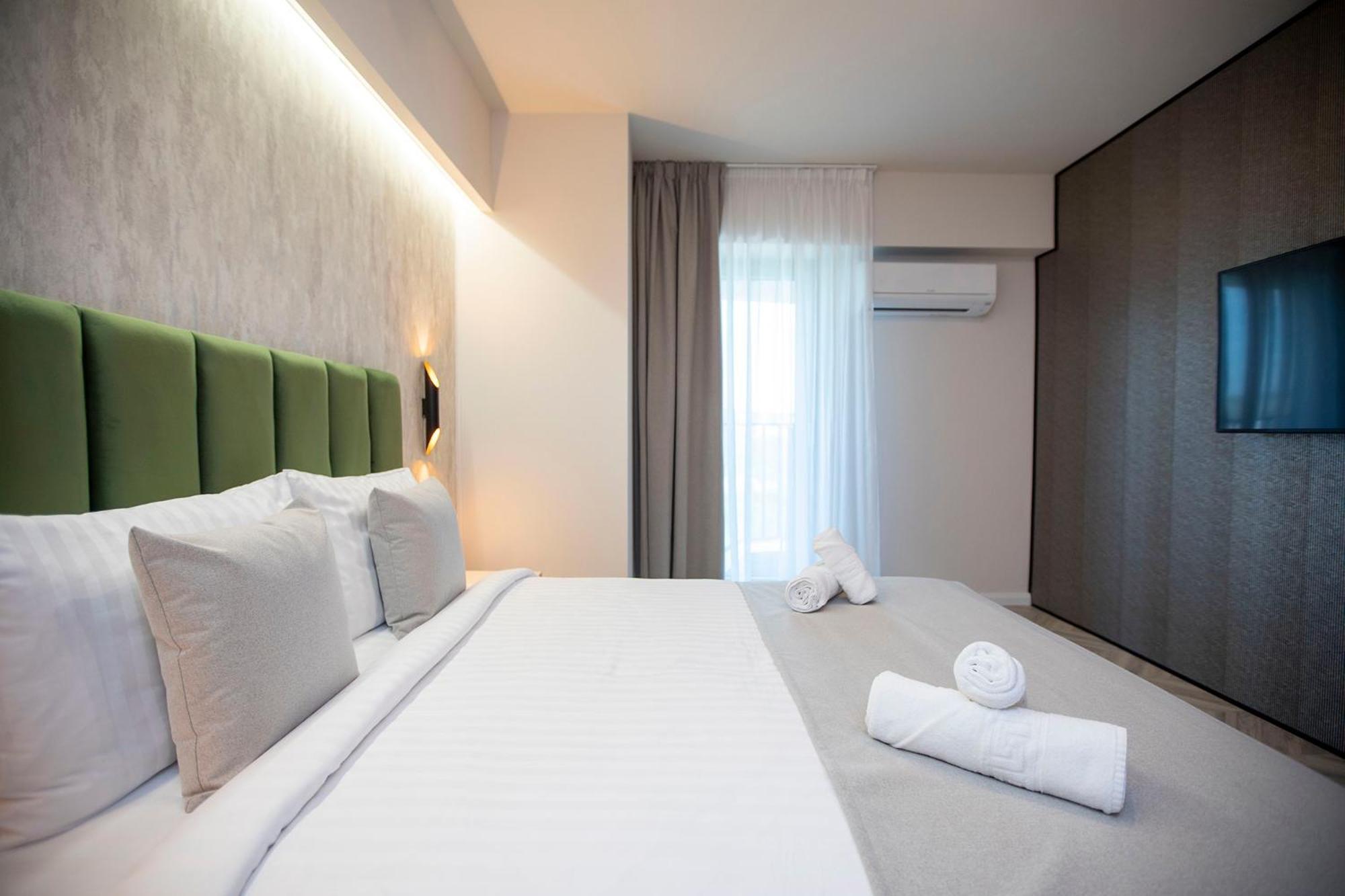 Boudoir 139 Apartments City Tower -18Th Floor คลูจ-นาโปกา ภายนอก รูปภาพ